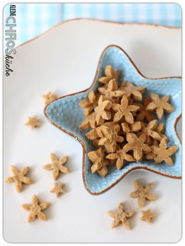 Herzhafte Snacks in Herzform: Leckere Katzenleckerlis mit Thunfisch selbst gemacht