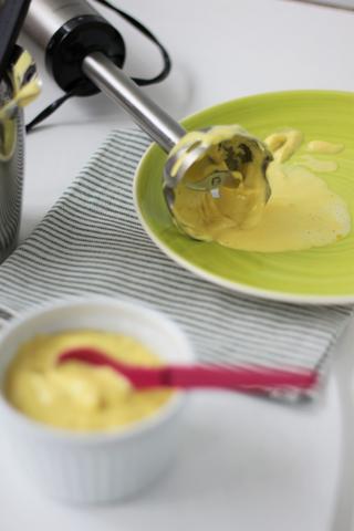 Selbstgemachte Salatcreme: Rezept für ein pikantes Dressing Selbstgemachte Salatcreme: Rezept für ein pikantes Dressing