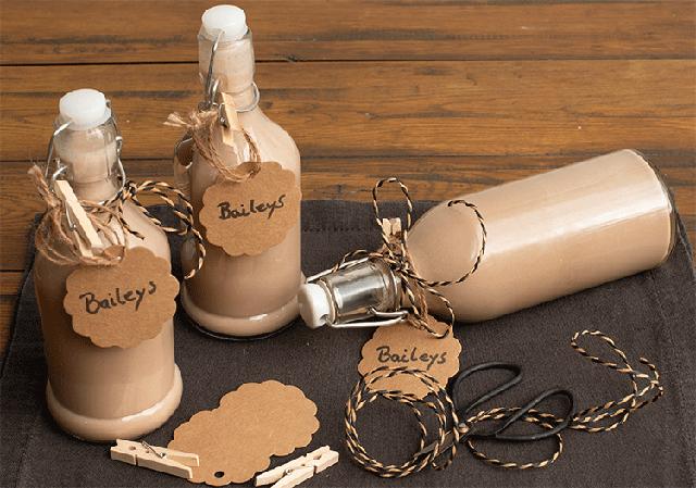 Weihnachtsgeschenk aus der Küche: Selbstgemachter Baileys Likör