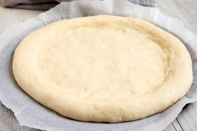 Selbstgemachter Pizzateig für knusprige Pizza - Sieu Thi Do Noi That
