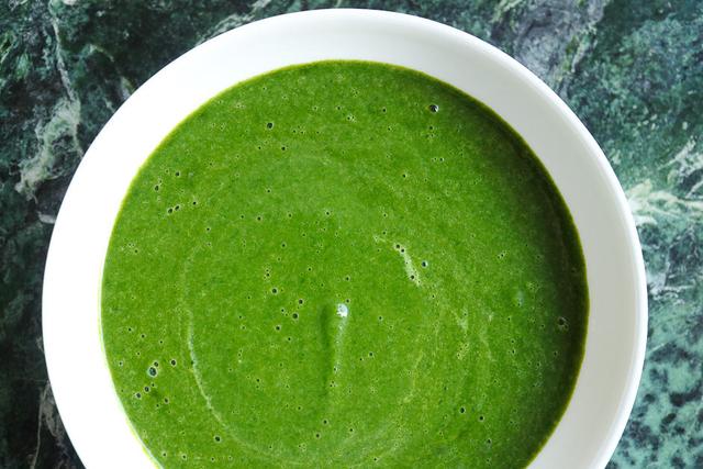 Schritt-für-Schritt-Anleitung: Rahmspinat selber machen Schritt-für-Schritt-Anleitung: Rahmspinat selber machen