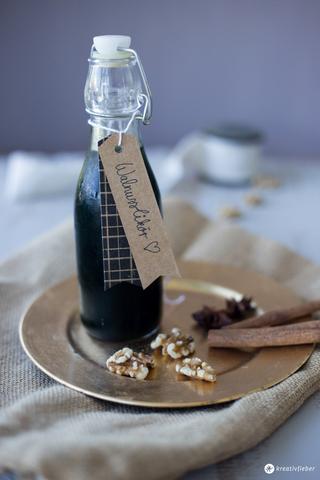 Schritt für Schritt zum köstlichen Walnusslikör: Das Rezept mit Geduld und Liebe Schritt für Schritt zum köstlichen Walnusslikör: Das Rezept mit Geduld und Liebe