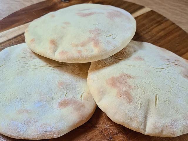 Selbstgemachtes Dönerbrot: So gelingt es dir zuhause Selbstgemachtes Dönerbrot: So gelingt es dir zuhause