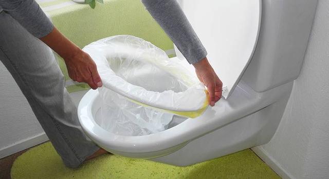 Entzündungen effektiv behandeln: Erfahre, wie du ein selbstgemachtes Sitzbad auf der Toilette nutzen kannst Entzündungen effektiv behandeln: Erfahre, wie du ein selbstgemachtes Sitzbad auf der Toilette nutzen kannst