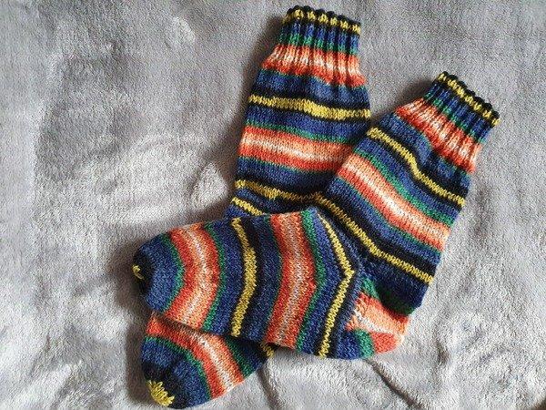 Entspannung pur: Socken stricken wie Oma mit einer leicht verständlichen Anleitung