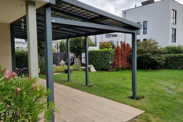 Strom selber erzeugen: Solar Terrassendach selber bauen mit Solarmodulen