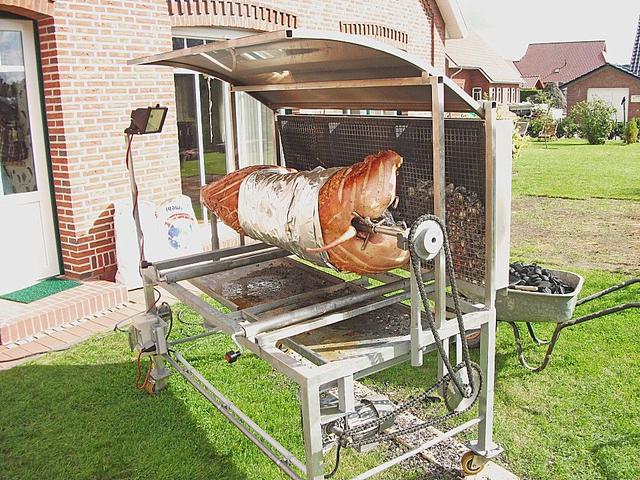 Selbstbau Spanferkelgrill: Tipps und Tricks für das perfekte Grillvergnügen zu Hause