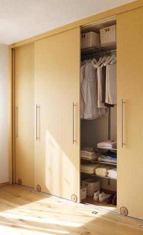 Praktische Tipps für den Selbstbau eines Wandeinbauschranks Praktische Tipps für den Selbstbau eines Wandeinbauschranks