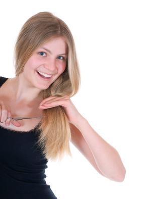 Moderne Frisuren mit Stufenschnitt für einen frechen Look Moderne Frisuren mit Stufenschnitt für einen frechen Look