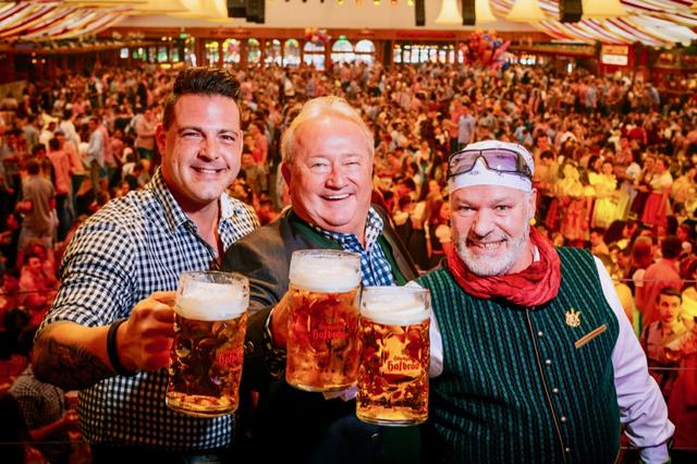Reservieren Sie jetzt Ihren Tisch auf dem Wasen für das Stuttgarter Frühlingsfest 2024 Reservieren Sie jetzt Ihren Tisch auf dem Wasen für das Stuttgarter Frühlingsfest 2024