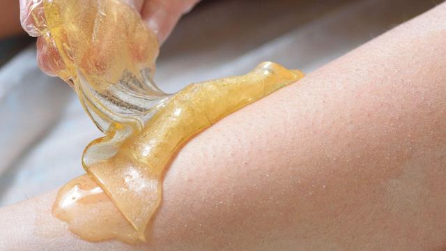 Umweltfreundliche Haarentfernung: Zuckerpaste selbst herstellen Umweltfreundliche Haarentfernung: Zuckerpaste selbst herstellen