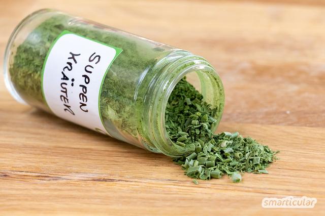 Geschenk aus der Küche: Selbst gemachtes Suppengewürz mit heimischen Kräutern Geschenk aus der Küche: Selbst gemachtes Suppengewürz mit heimischen Kräutern