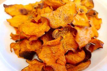 Einfache Anleitung: Süßkartoffelchips selber machen Einfache Anleitung: Süßkartoffelchips selber machen