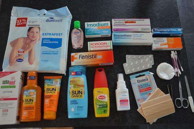 Gesundheit auf Reisen: Welche Medikamente gehören in die Reiseapotheke? Gesundheit auf Reisen: Welche Medikamente gehören in die Reiseapotheke?