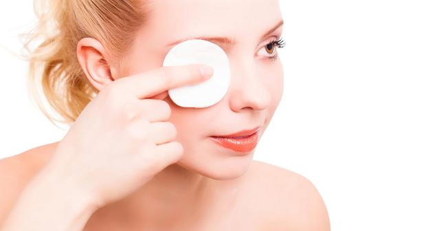 Tränende Augen: Ursachen und Behandlungsmöglichkeiten Tränende Augen: Ursachen und Behandlungsmöglichkeiten