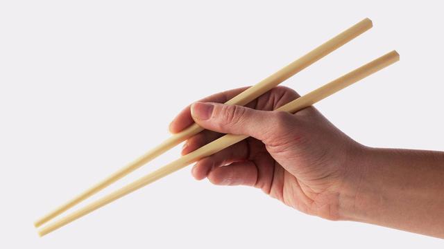 Praktische Tipps für ein müheloses Essen mit Essstäbchen Praktische Tipps für ein müheloses Essen mit Essstäbchen