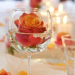 Von Rosen bis Zimt: Ideen für selbstgemachte Tischdekoration Von Rosen bis Zimt: Ideen für selbstgemachte Tischdekoration