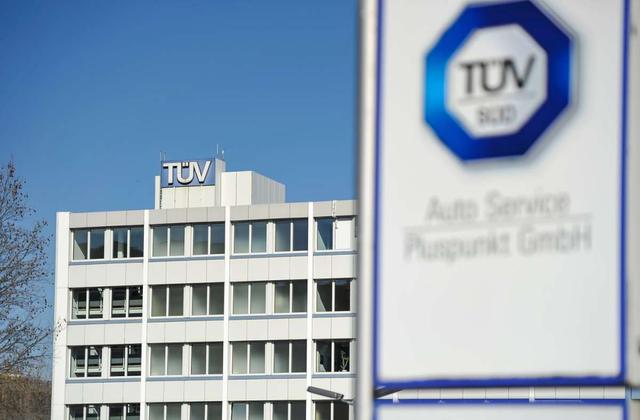 TÜV und ASU Kosten 2023: Wie viel müssen Autofahrer bezahlen? TÜV und ASU Kosten 2023: Wie viel müssen Autofahrer bezahlen?