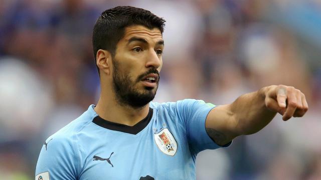 Warum trägt Uruguay trotz nur zwei WM-Titeln vier Sterne? Warum trägt Uruguay trotz nur zwei WM-Titeln vier Sterne?