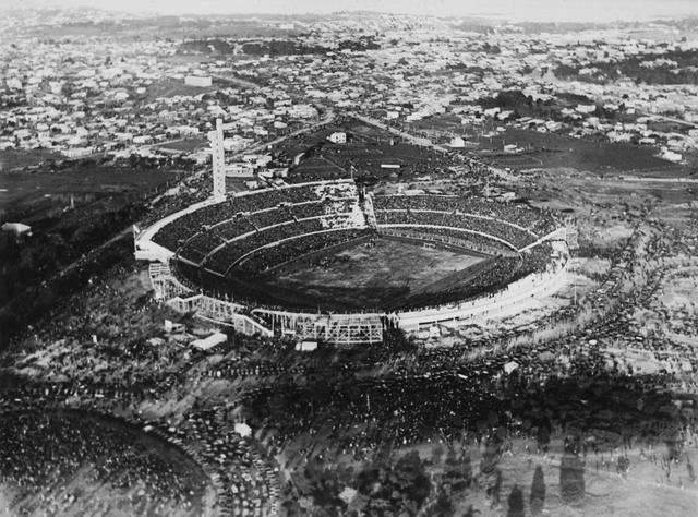 Uruguay Fußball Weltmeister: Die Geburtsstunde des Triumphs im Centenario-Stadion