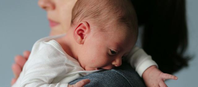 Soforthilfe bei Verstopfung beim Säugling Soforthilfe bei Verstopfung beim Säugling