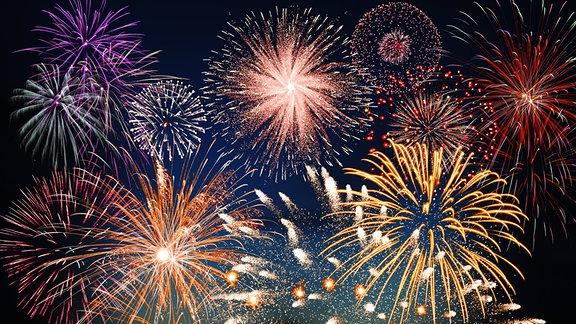 Silvesterfeuerwerk: Welche Zeiten sind erlaubt für das Abbrennen von Feuerwerkskörpern? Silvesterfeuerwerk: Welche Zeiten sind erlaubt für das Abbrennen von Feuerwerkskörpern?