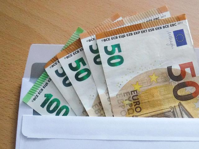 Wann bekommen Rentner die 300 Euro Energiepauschale? Wann bekommen Rentner die 300 Euro Energiepauschale?