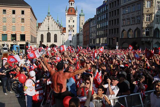 Markiere deinen Kalender: Die Meisterfeier in München 2023 steht bevor Markiere deinen Kalender: Die Meisterfeier in München 2023 steht bevor