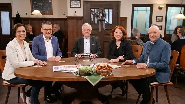 Warten auf den Sonntags-Stammtisch: Tragen Sie sich jetzt in unsere Warteliste ein und bleiben Sie informiert Warten auf den Sonntags-Stammtisch: Tragen Sie sich jetzt in unsere Warteliste ein und bleiben Sie informiert