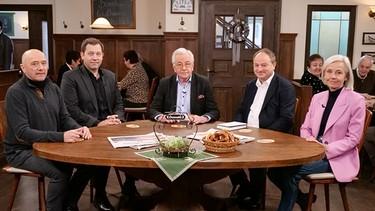 Gemütlicher Stammtisch mit spannenden Themen: Bald ist der Sonntags-Stammtisch zurück! Gemütlicher Stammtisch mit spannenden Themen: Bald ist der Sonntags-Stammtisch zurück!