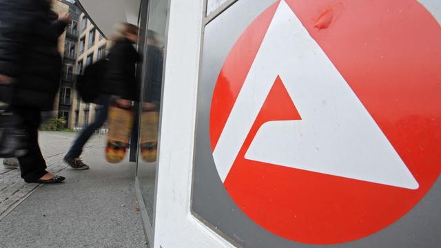 Verwirrung um den Hartz-IV-Bonus: Wann wird er endlich ausgezahlt? Verwirrung um den Hartz-IV-Bonus: Wann wird er endlich ausgezahlt?