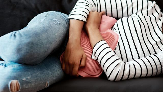 Wann kehrt die Menstruation nach einer Geburt zurück?