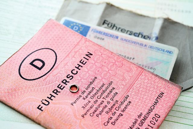 Alter Führerschein nach dem Umtausch: Kann ich ihn behalten? Alter Führerschein nach dem Umtausch: Kann ich ihn behalten?