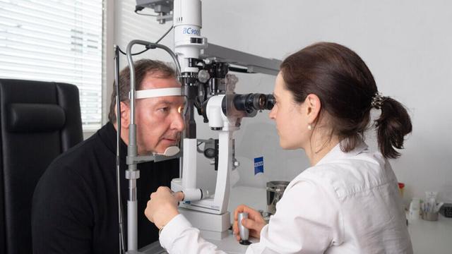 Wann sollte der Graue Star spätestens operiert werden? Wann sollte der Graue Star spätestens operiert werden?