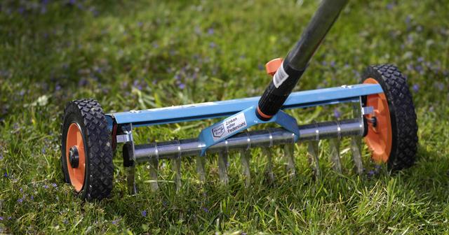 Zu welcher Zeit sollte man den Vertikutierer einsetzen? Zu welcher Zeit sollte man den Vertikutierer einsetzen?