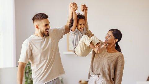 Wann erhalten Familien den Kinderbonus? Auszahlungstermine im Fokus Wann erhalten Familien den Kinderbonus? Auszahlungstermine im Fokus