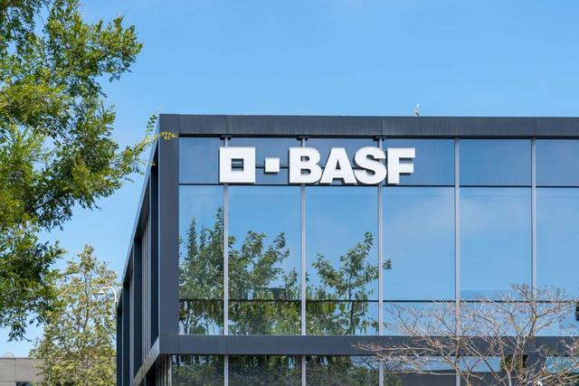 Wann erfolgt die Ausschüttung der BASF Dividende für das Jahr 2023? Wann erfolgt die Ausschüttung der BASF Dividende für das Jahr 2023?