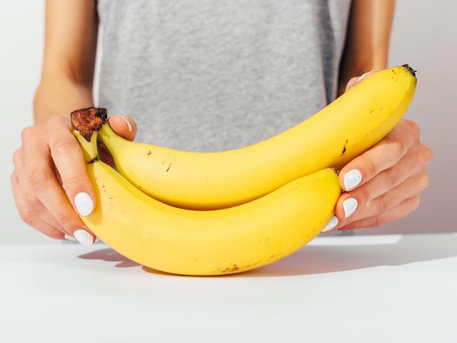 Die natürliche Krümmung von Bananen: Ein Ergebnis ihres Wachstumsprozesses Die natürliche Krümmung von Bananen: Ein Ergebnis ihres Wachstumsprozesses