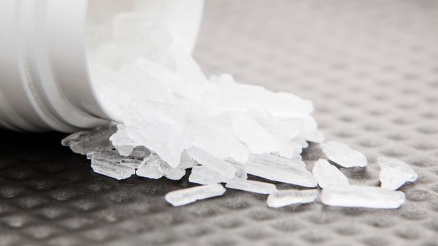 Warum ist es verboten, unter dem Einfluss von Crystal Meth zu fahren? Warum ist es verboten, unter dem Einfluss von Crystal Meth zu fahren?