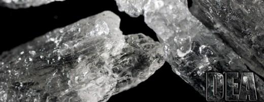 Warum ist es gefährlich, nach dem Konsum von Crystal Meth Auto zu fahren?