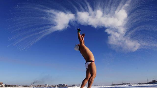 Physikalische Erklärungen für den Mpemba-Effekt: Warum gefriert heißes Wasser schneller als kaltes? Physikalische Erklärungen für den Mpemba-Effekt: Warum gefriert heißes Wasser schneller als kaltes?