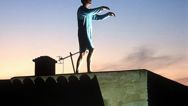 Warum schlafwandelt man? Ursachen und Hintergründe der Schlafwandelstörung Warum schlafwandelt man? Ursachen und Hintergründe der Schlafwandelstörung