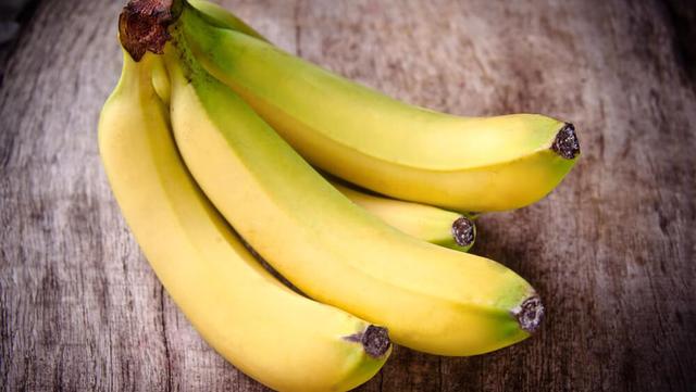 Die Veränderung der Wachstumsrichtung bei Bananen: Warum sie krumm werden Die Veränderung der Wachstumsrichtung bei Bananen: Warum sie krumm werden