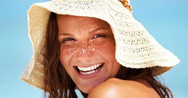 Effektive Maßnahmen gegen polymorphe Lichtdermatose (Sonnenallergie) Effektive Maßnahmen gegen polymorphe Lichtdermatose (Sonnenallergie)