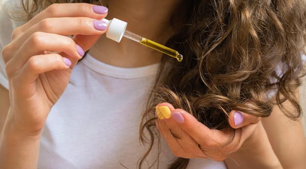 Wie Sie Spliss vorbeugen können: Tipps für eine gute Haarpflege