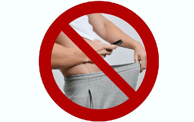 Rechtliche Konsequenzen von Dickpics: Strafanzeige stellen oder nicht? Rechtliche Konsequenzen von Dickpics: Strafanzeige stellen oder nicht?