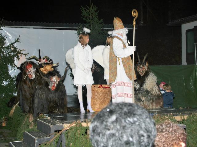 Krampus - Das Gegenstück zum Nikolaus: Wer ist er und was macht er? Krampus - Das Gegenstück zum Nikolaus: Wer ist er und was macht er?