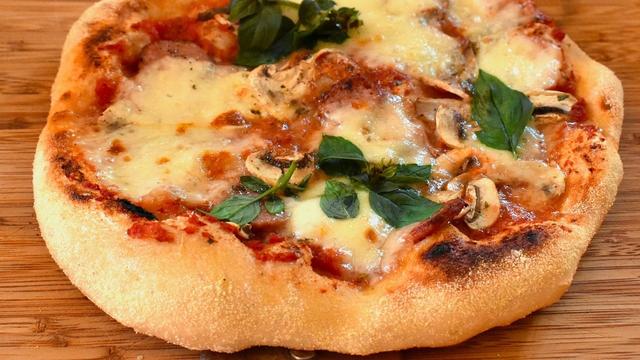 Pinsa: Eine schmackhafte und bekömmliche Alternative zur Pizza Pinsa: Eine schmackhafte und bekömmliche Alternative zur Pizza