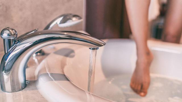 Explodierende Kosten: Wie viel kostet eine Badewanne voll warmem Wasser? Explodierende Kosten: Wie viel kostet eine Badewanne voll warmem Wasser?