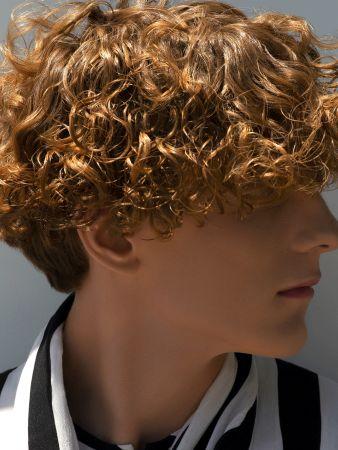 Männerdauerwelle: Was kostet der trendige Look? Männerdauerwelle: Was kostet der trendige Look?